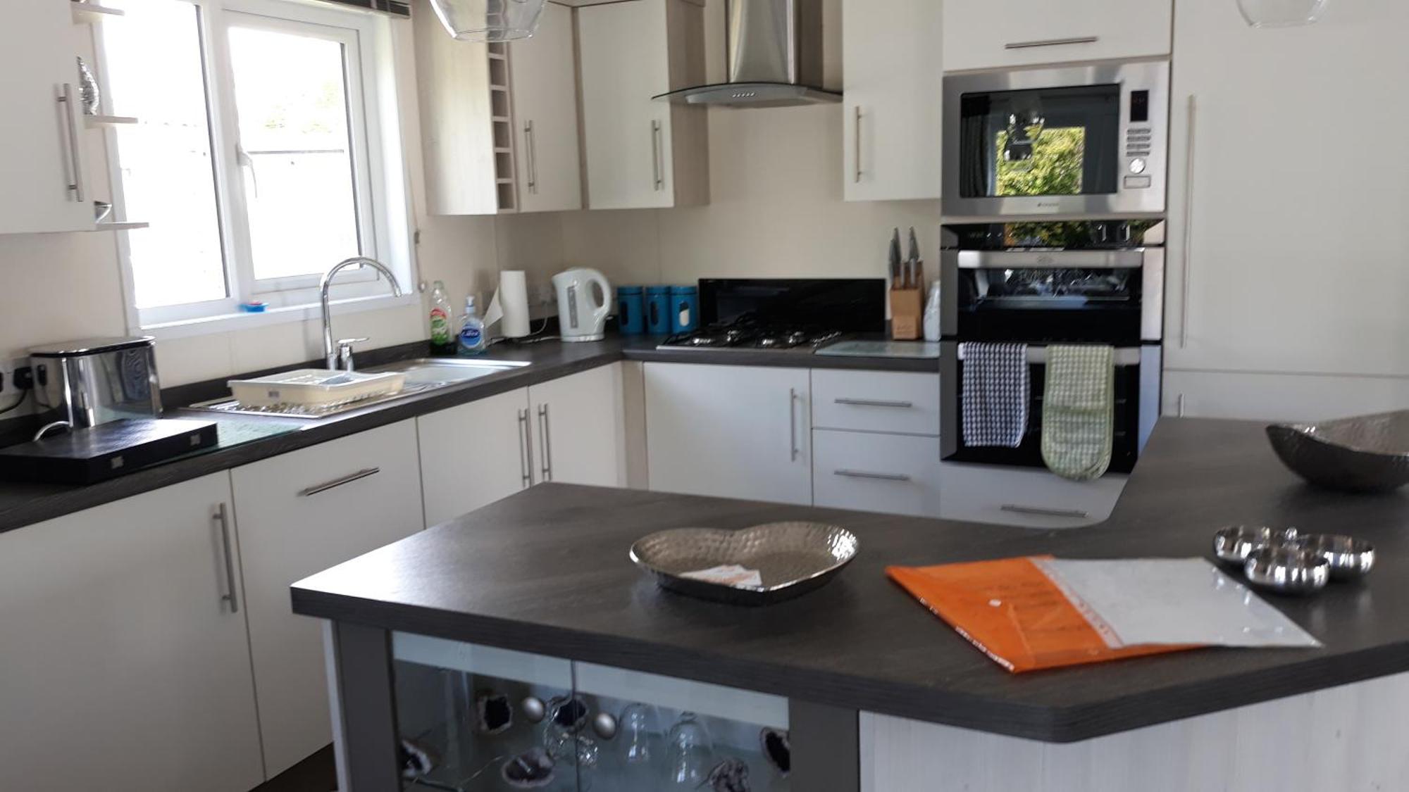 Luxury 6 Berth Lodge At Quince 10 Ferndown Eksteriør bilde