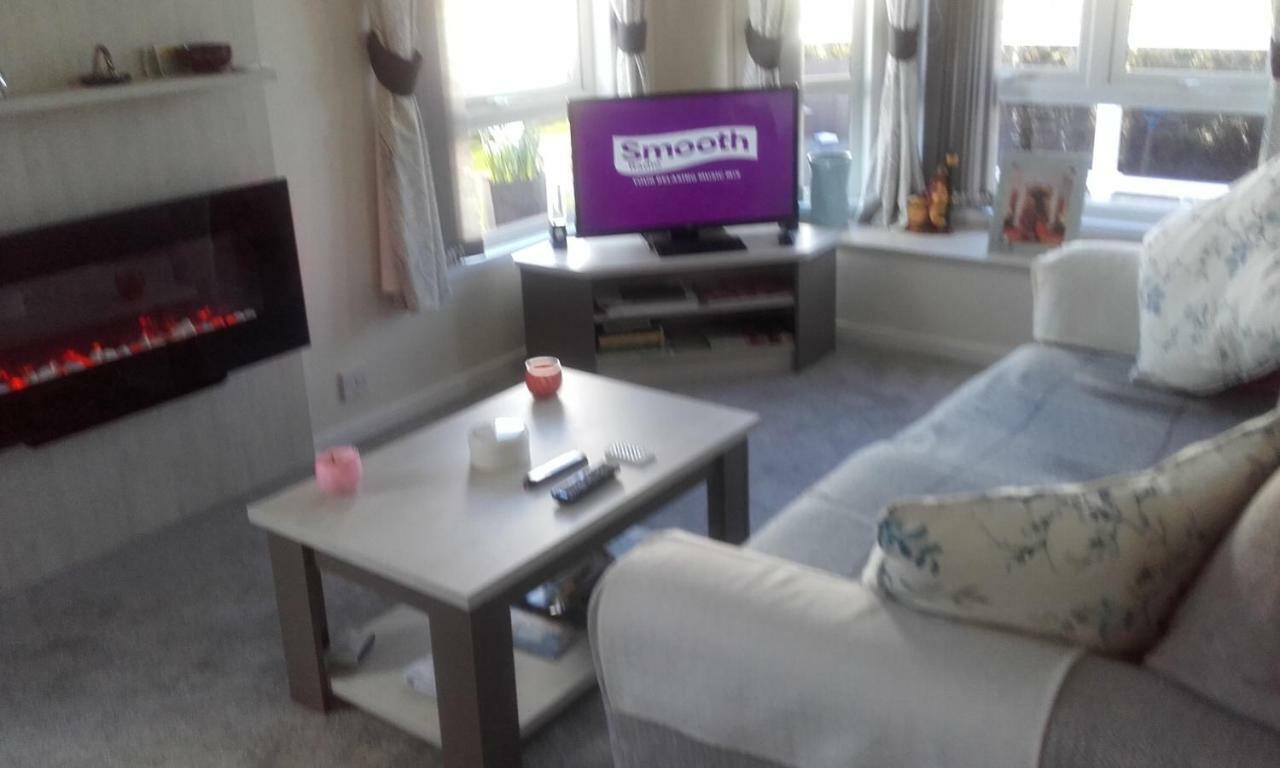 Luxury 6 Berth Lodge At Quince 10 Ferndown Eksteriør bilde