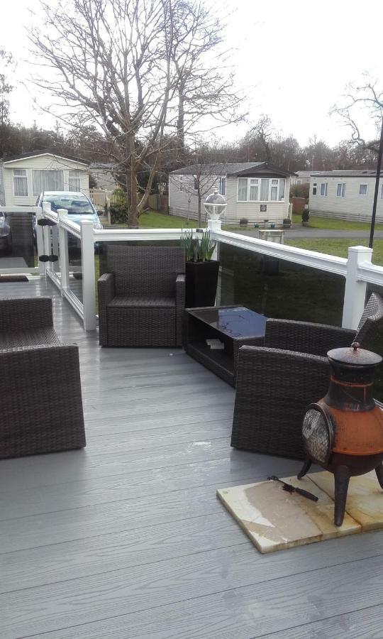 Luxury 6 Berth Lodge At Quince 10 Ferndown Eksteriør bilde